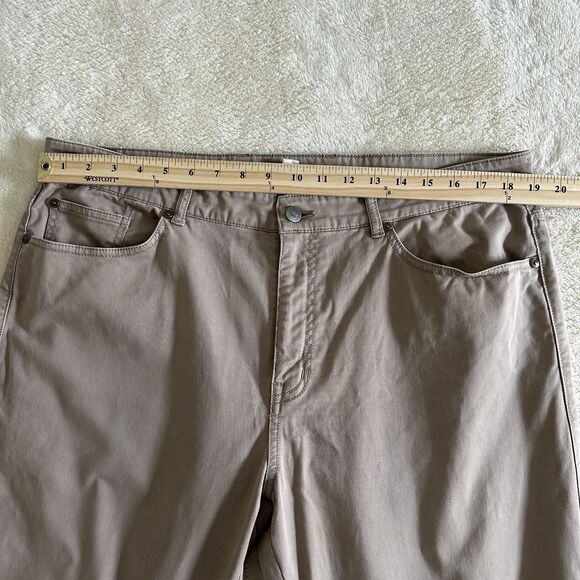 Peter Millar Pants Men's Size 38 Tan Flat Front Straight Leg Khaki Chino - Picture 10 of 12
